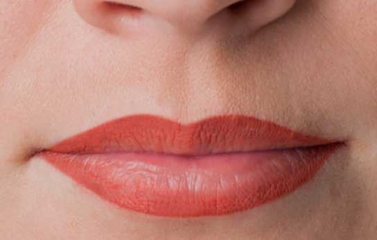 Lippenschattierung mit kontur Bild 4